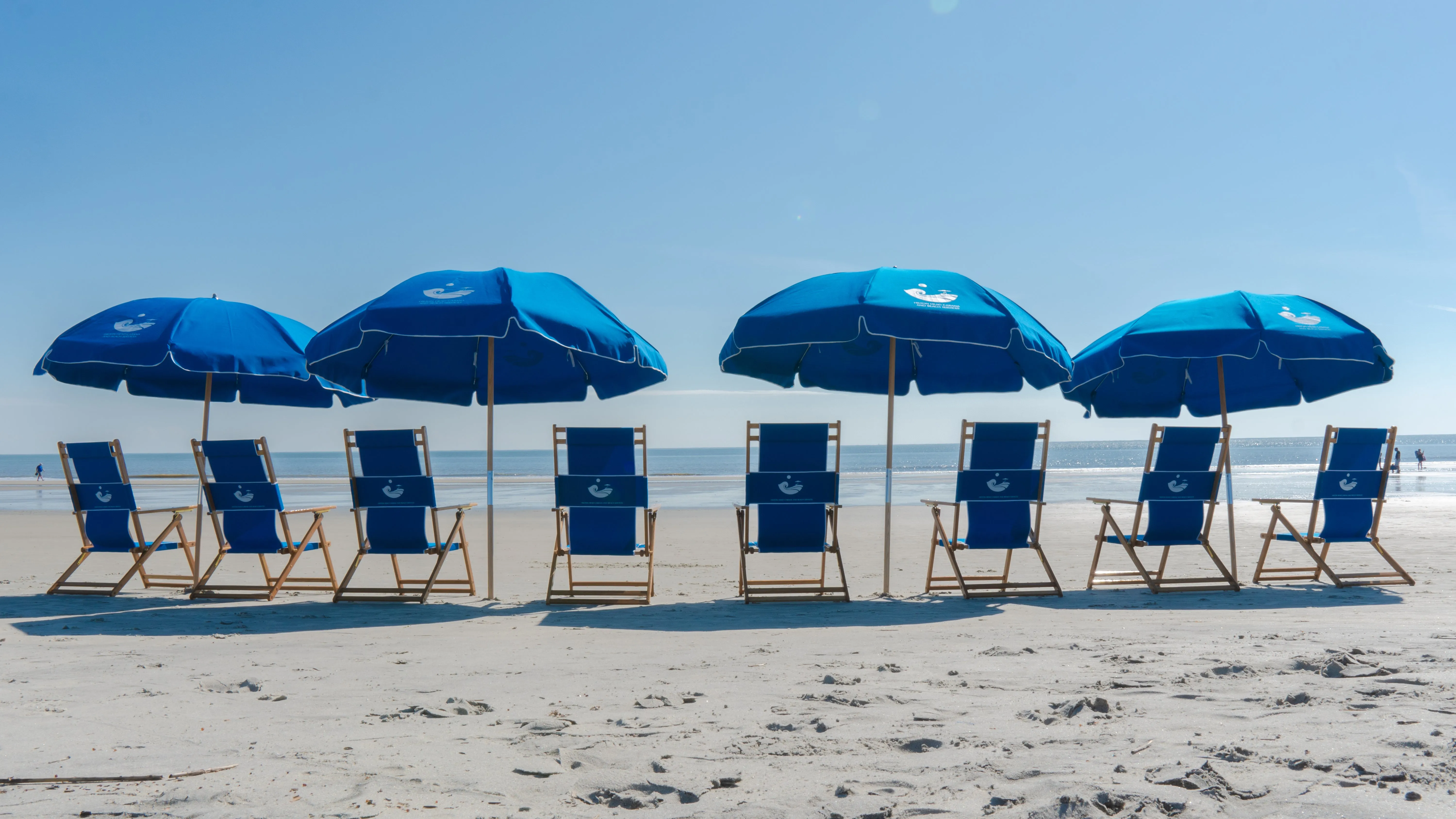 8 Chairs & 4 Umbrellas Rental Self-Setup