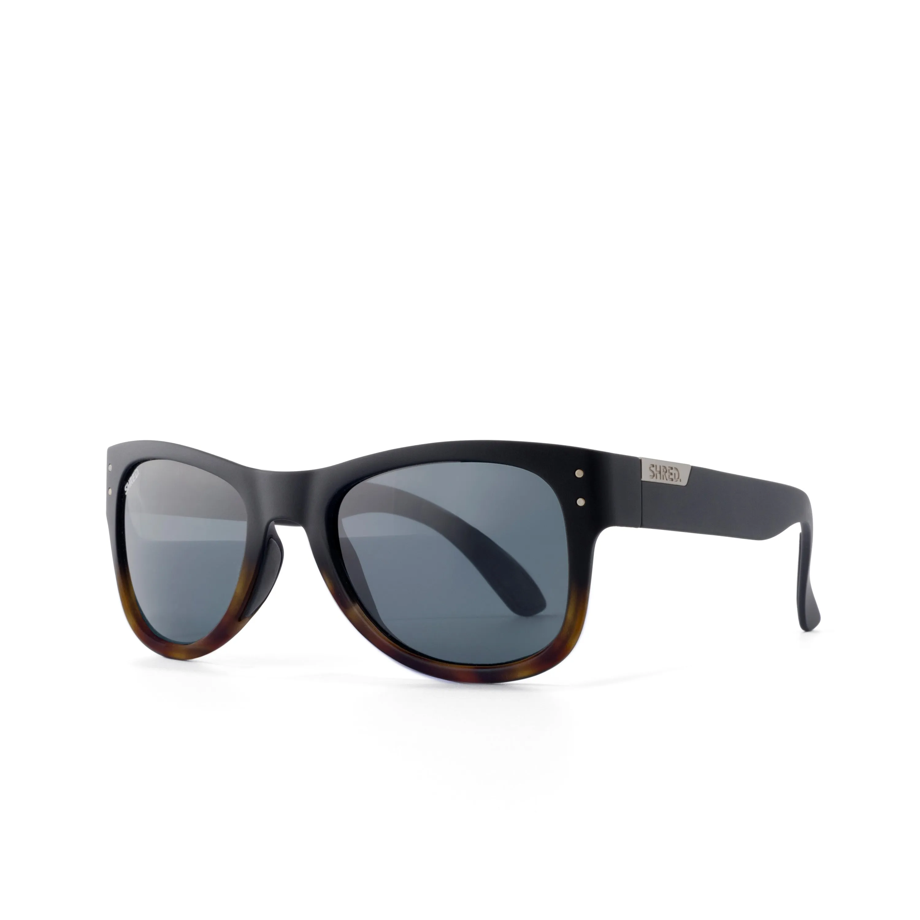BELUSHKI POLARIZED
