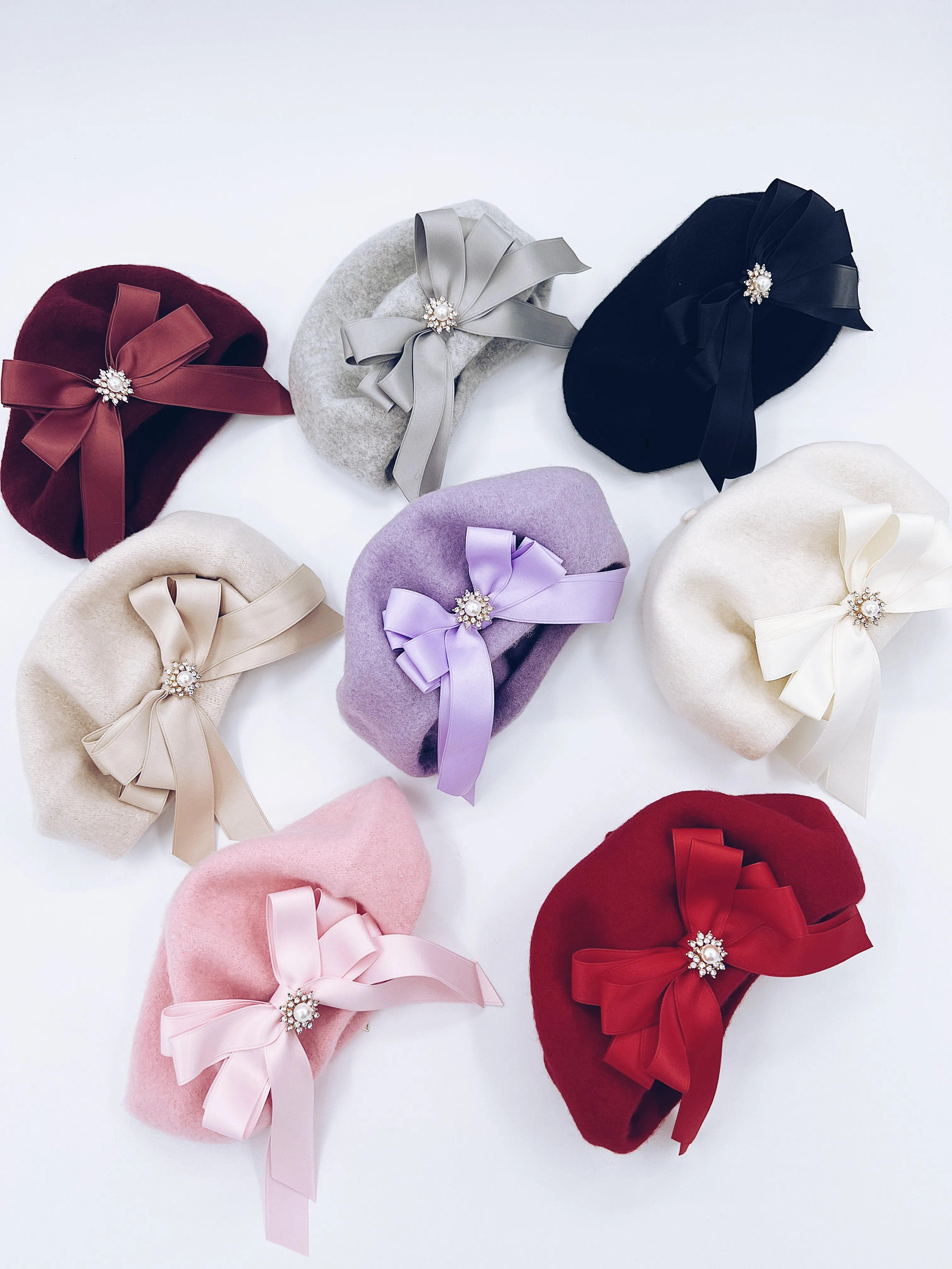 Classic Kids wool beret with beautiful bow details.
