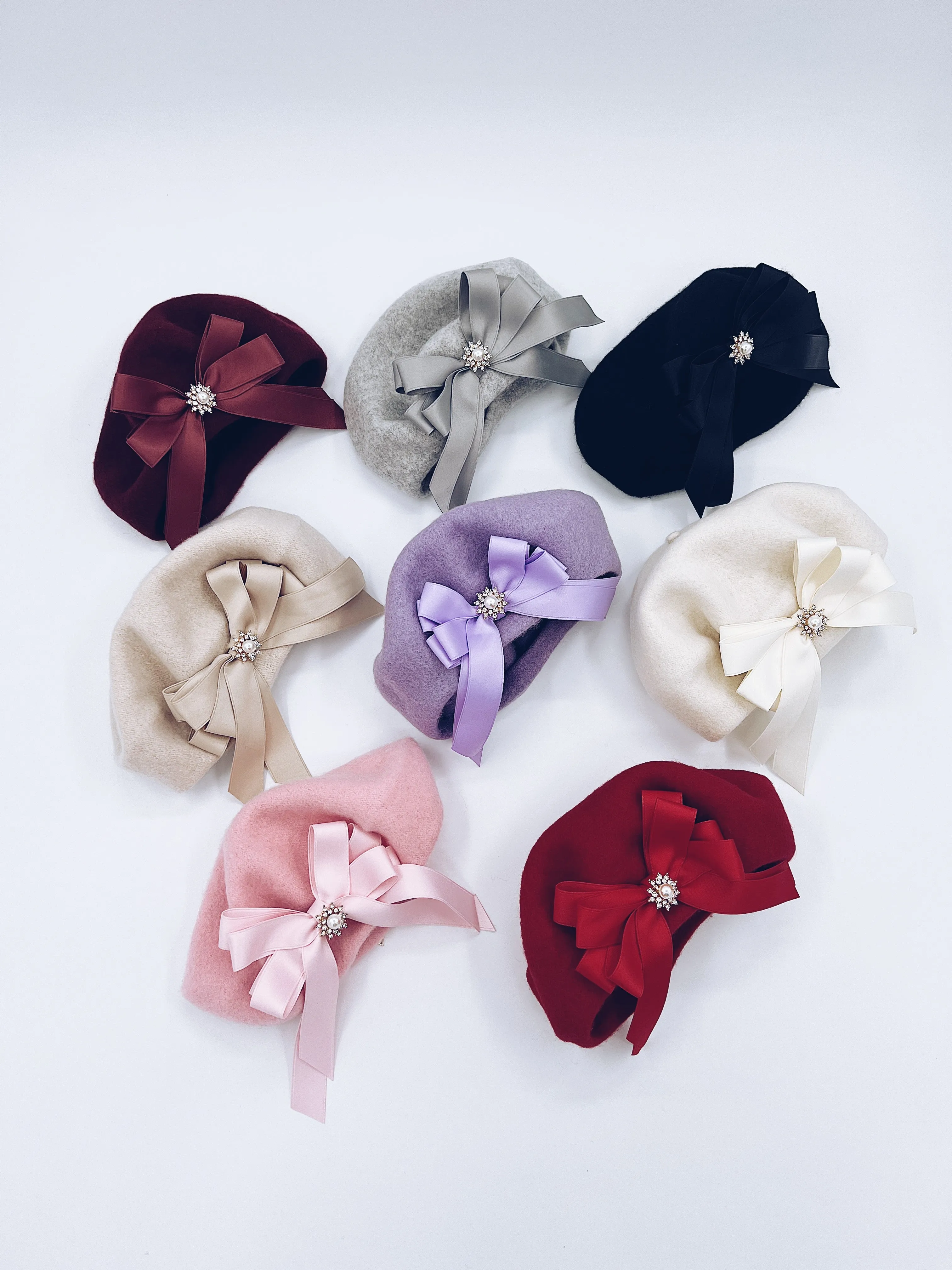 Classic Kids wool beret with beautiful bow details.