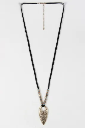 Decorative Arrow Pendant Necklace Set