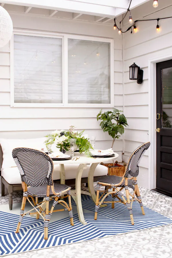 Gray Malin Outdoor Beach Club Navy & Ivory Rug