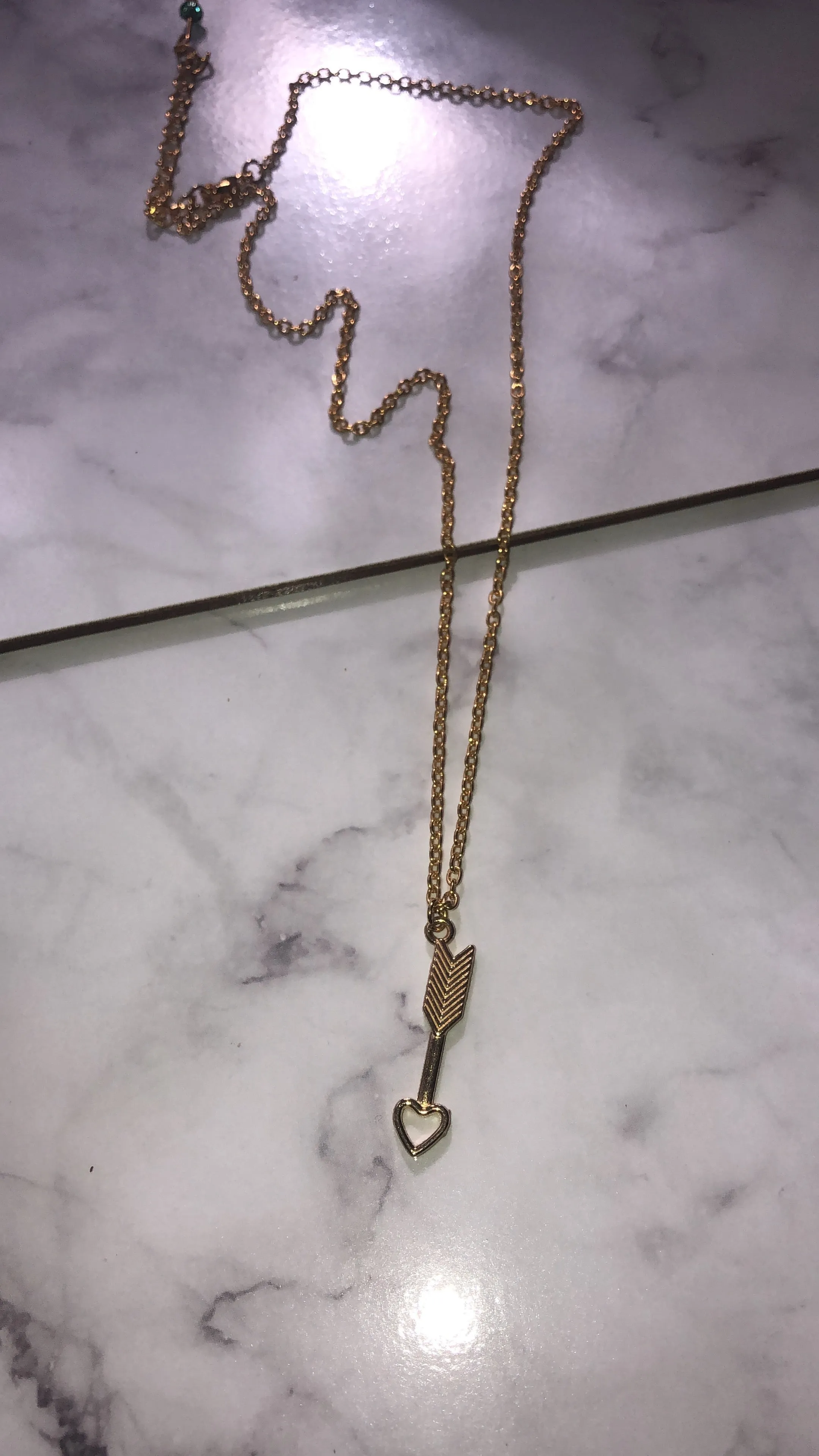 Love arrow necklace