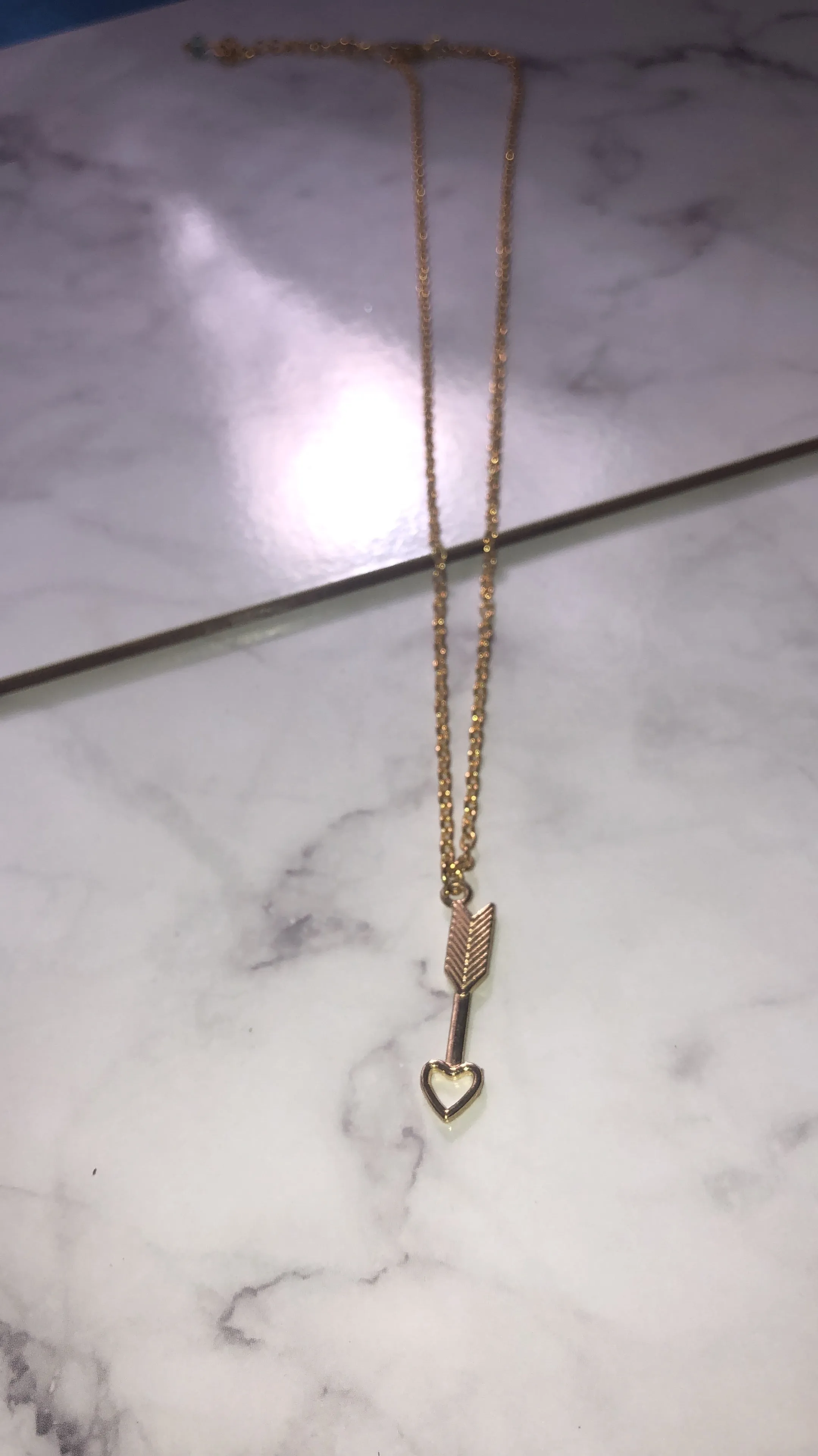 Love arrow necklace
