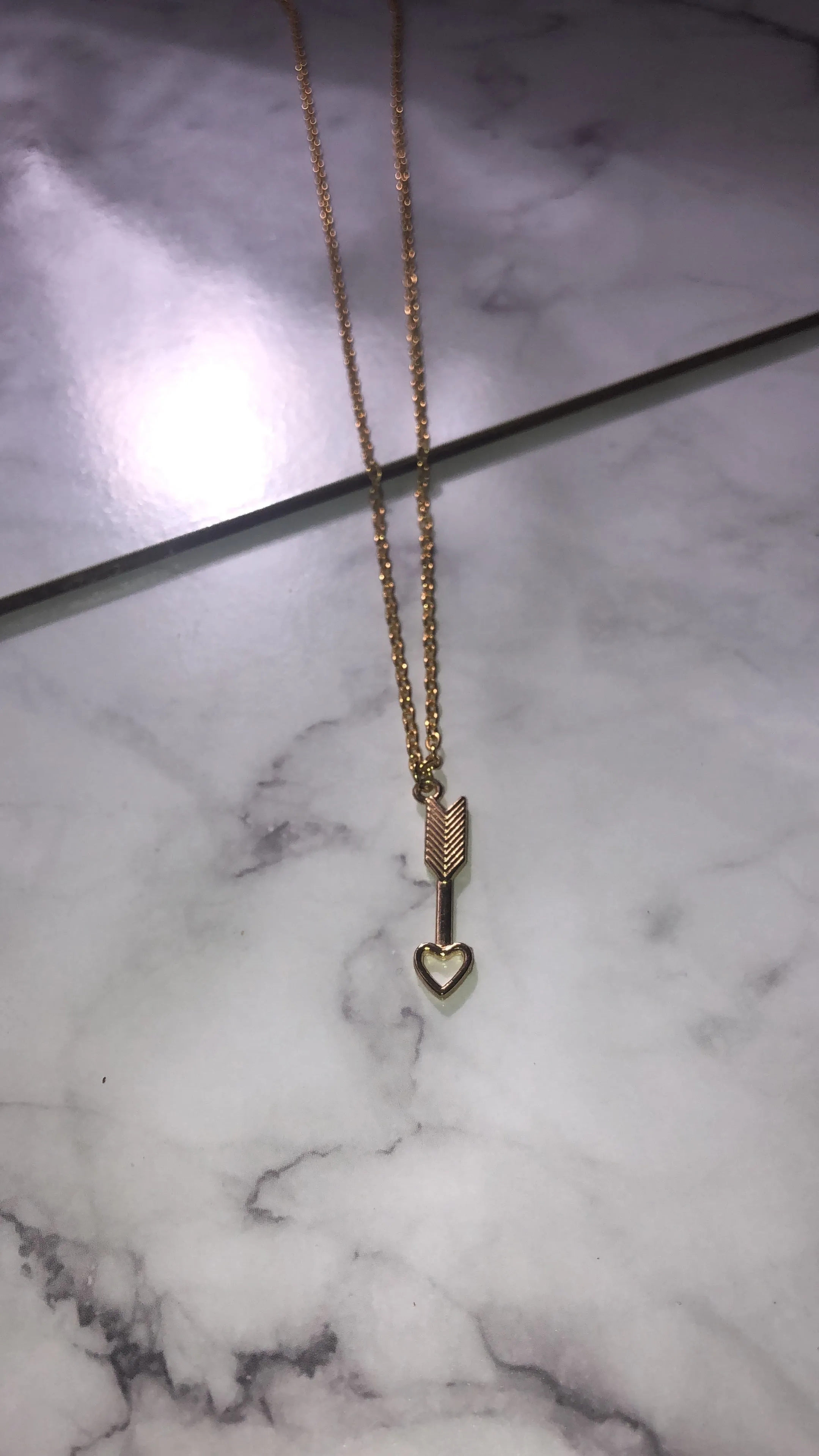 Love arrow necklace