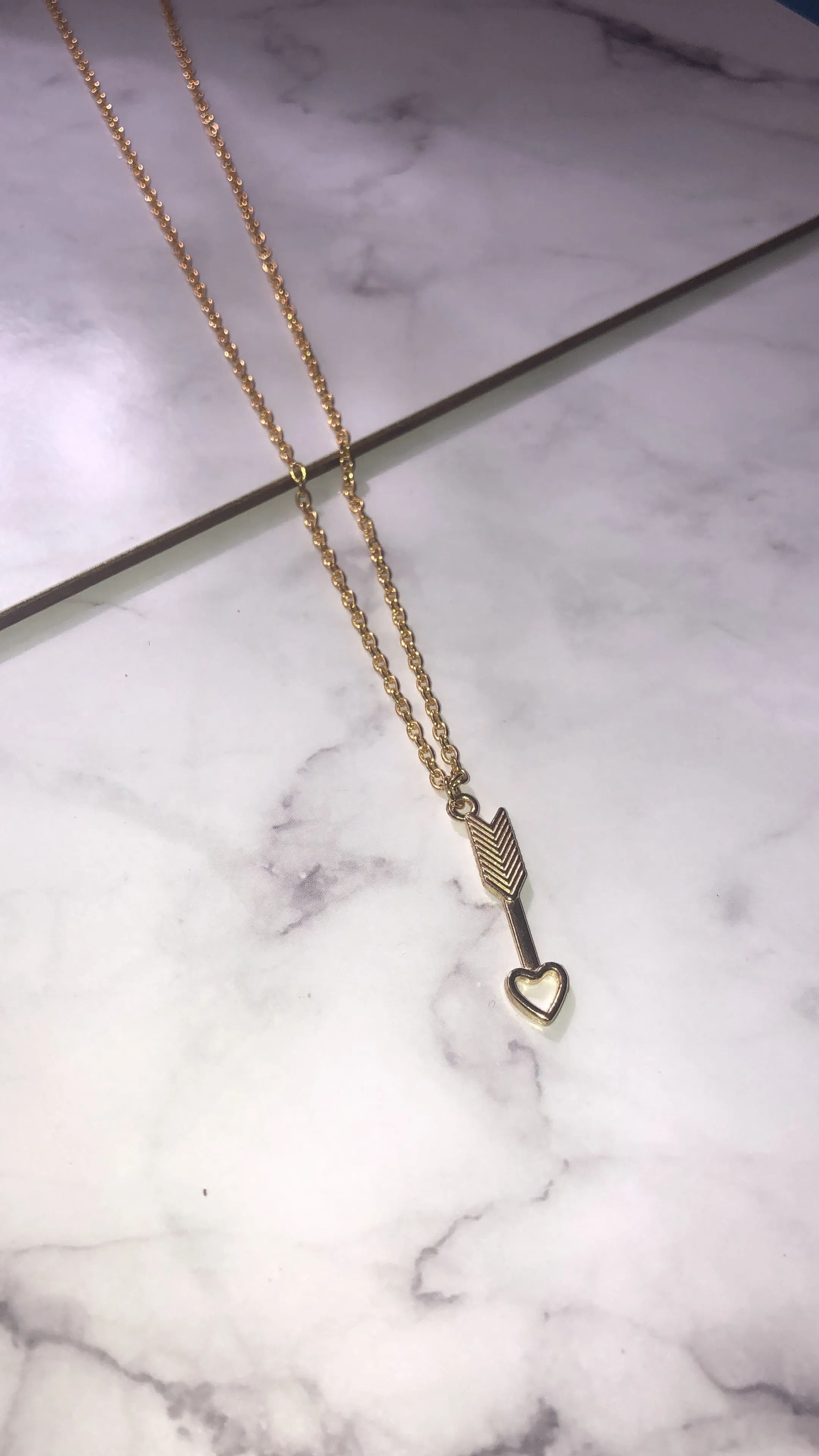 Love arrow necklace