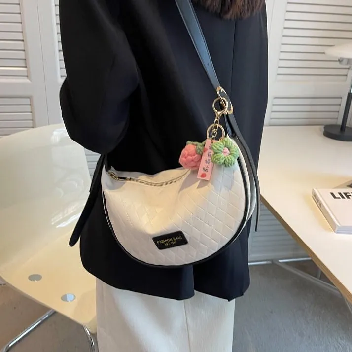 Minimalist Vegan Leather Messenger Bag, Solid Zipper Bag for Women, Quilted Crescent Shoulder Bag, Casual Everyday Crossbody Bag