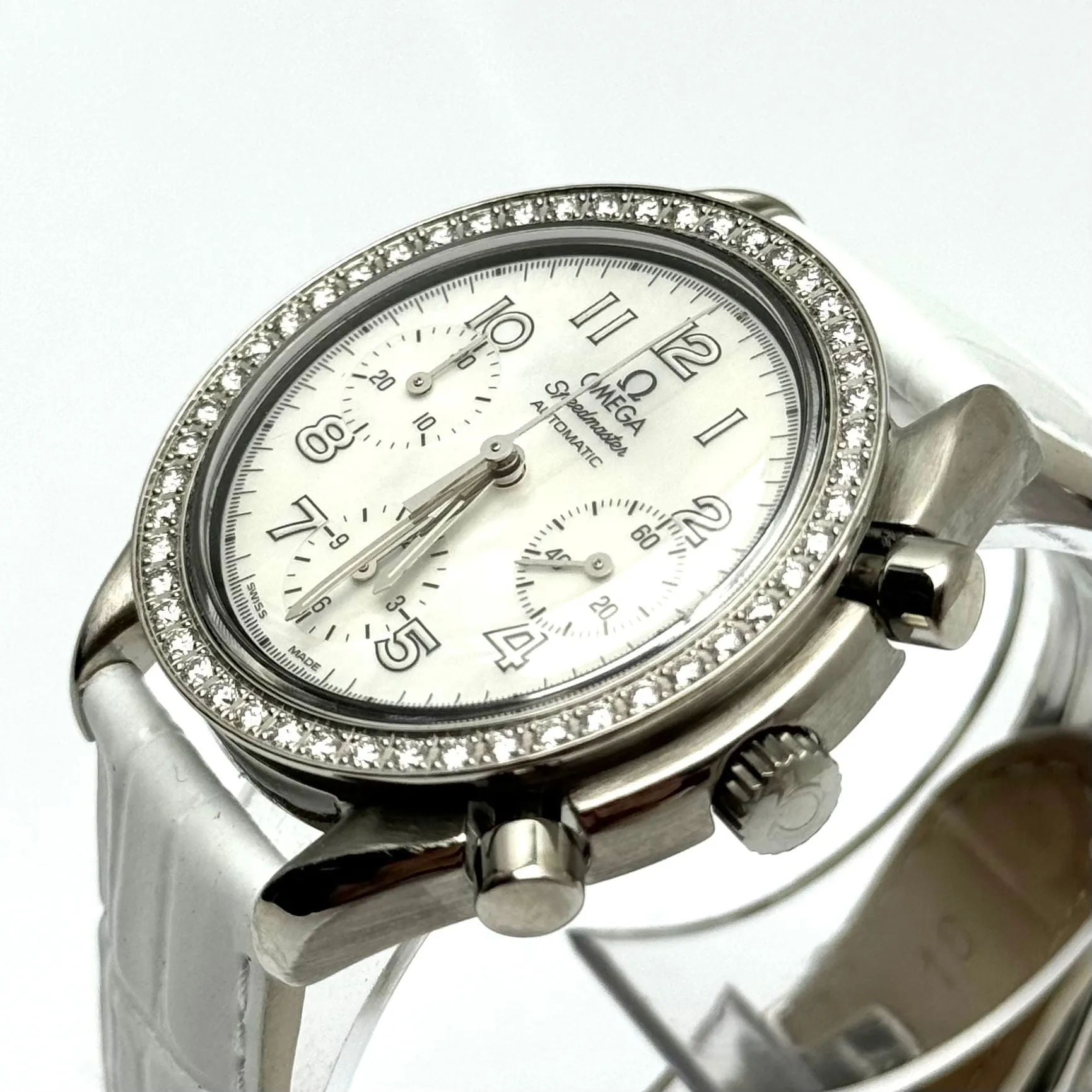 OMEGA Speedmaster Chronograph Diamond Bezel With Mother Of Pearl Dial