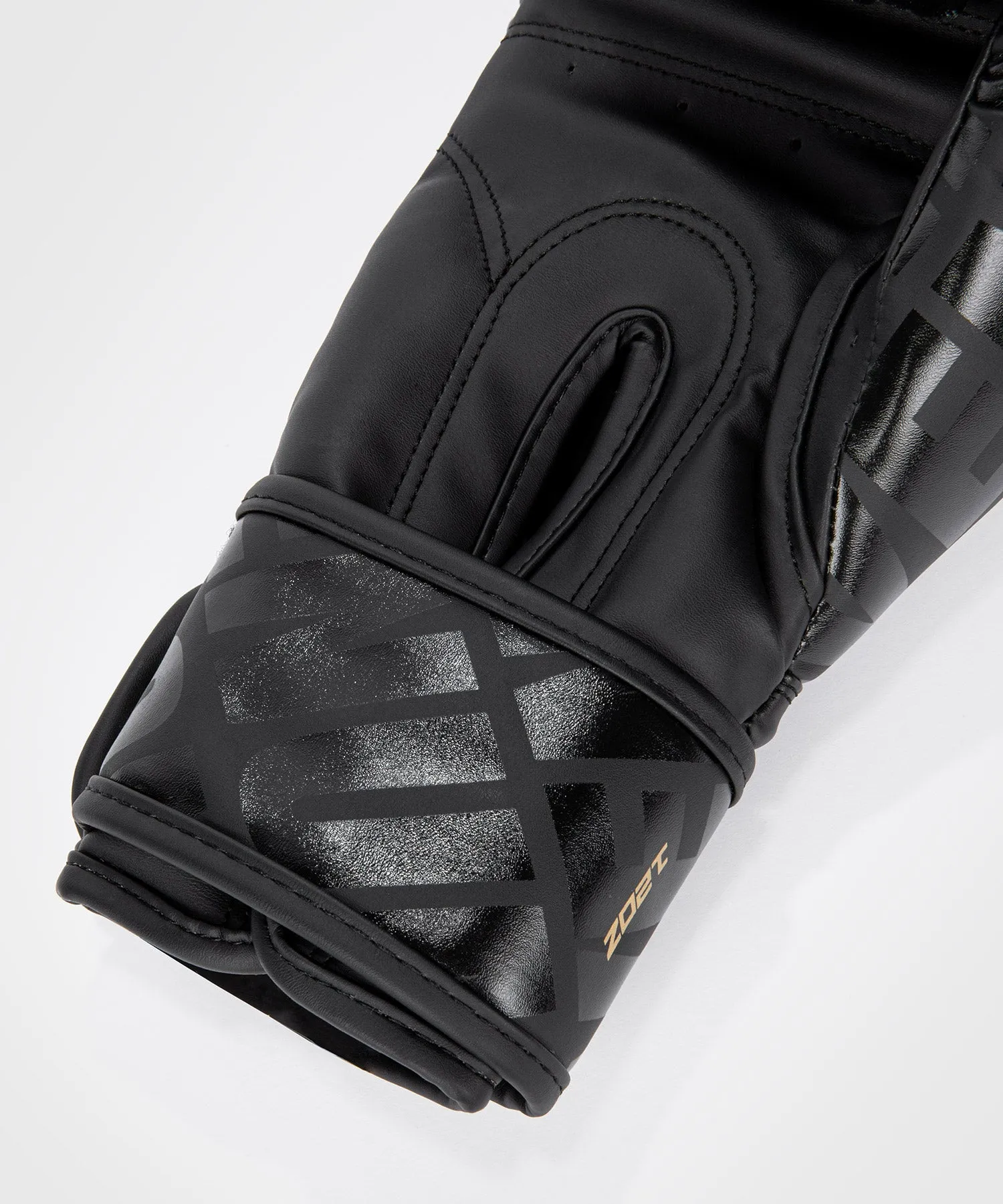 Venum Contender 1.5 XT Boxing Gloves - Black/Gold