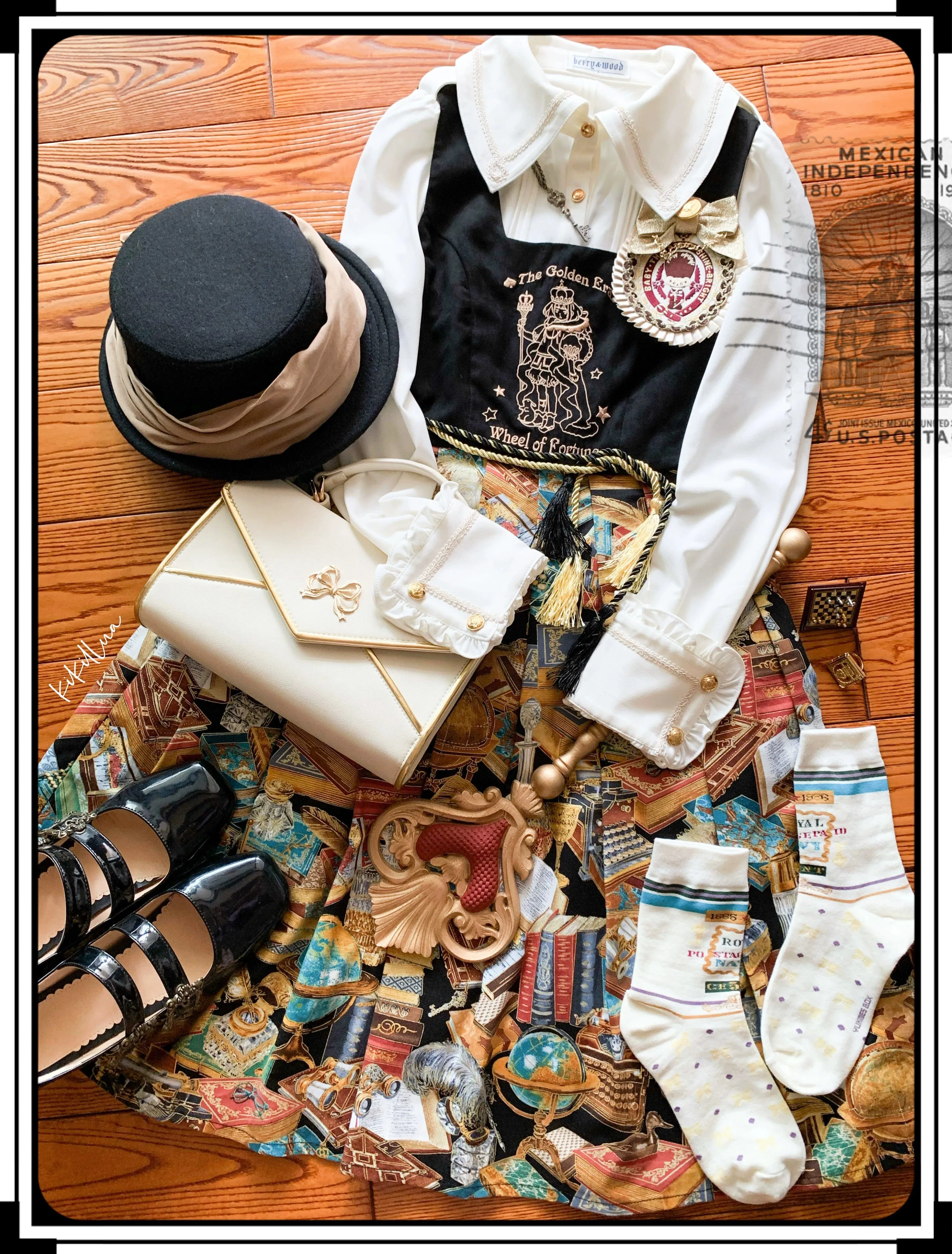 Yukines Box~Elegant Lolita Dot Print Cotton Socks